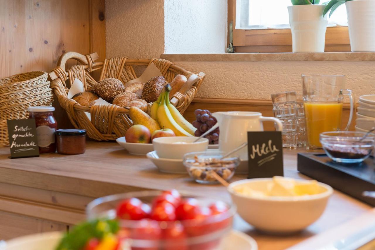 Gasthof-Pension Brauner Hirsch In Alfeld - Mittelfranken Eksteriør billede