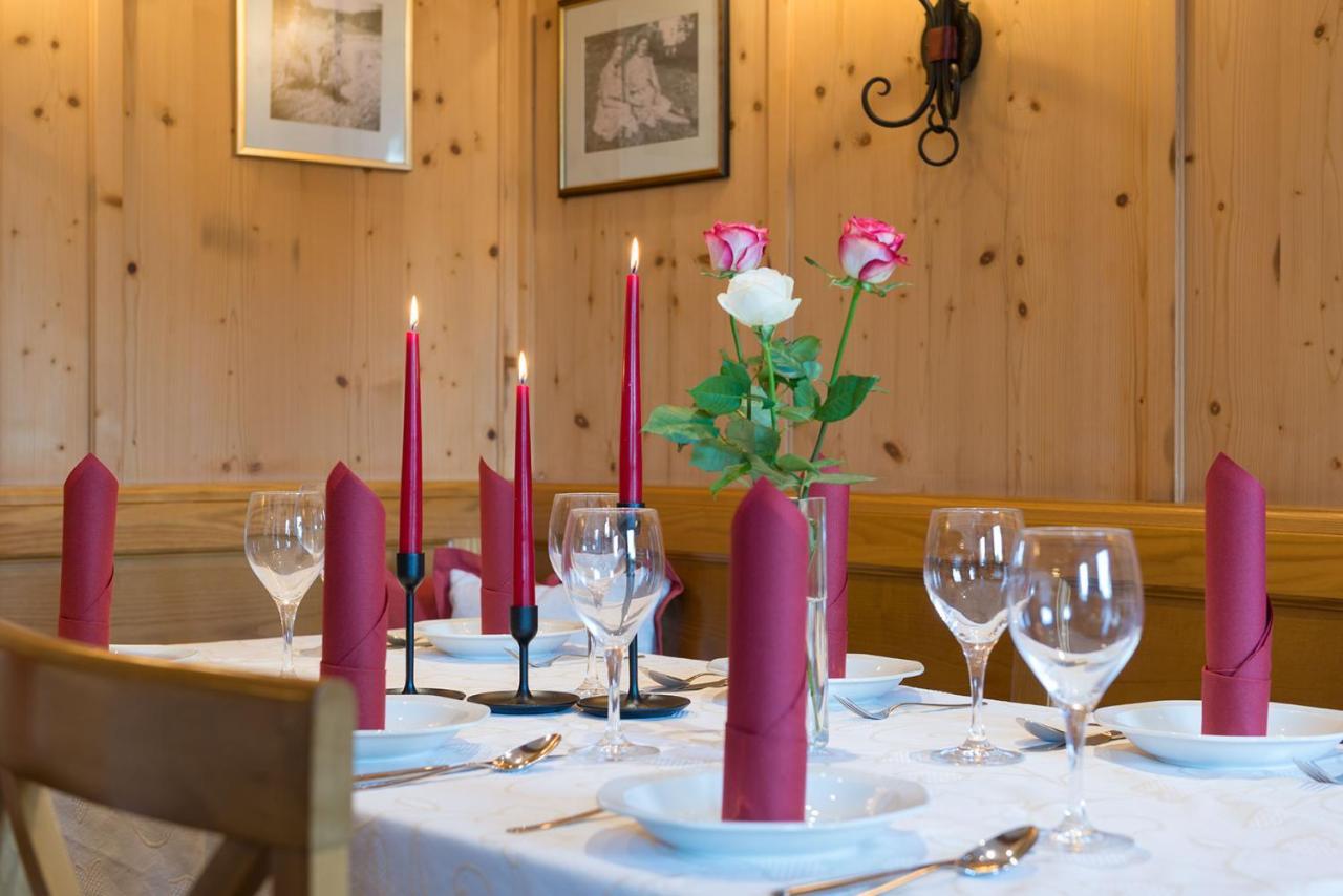 Gasthof-Pension Brauner Hirsch In Alfeld - Mittelfranken Eksteriør billede
