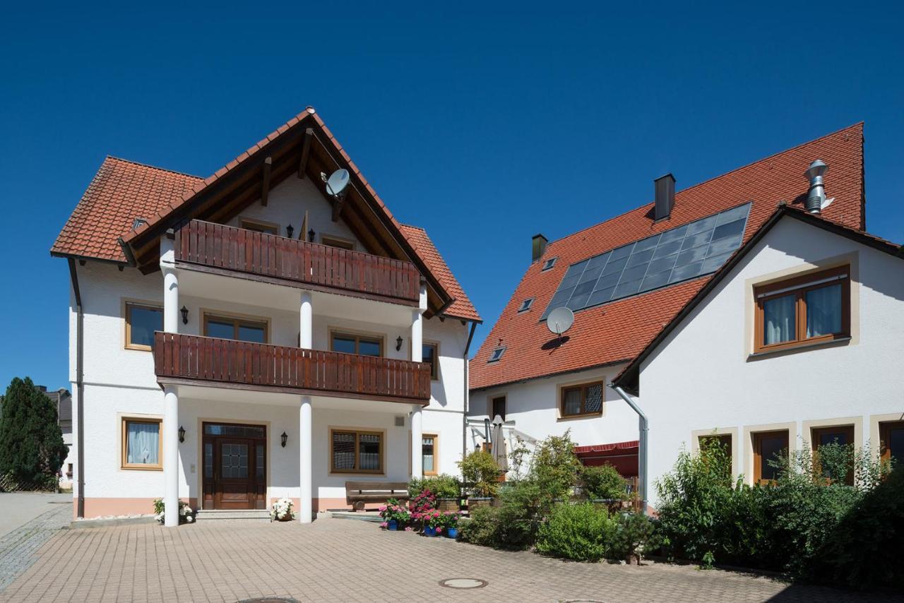 Gasthof-Pension Brauner Hirsch In Alfeld - Mittelfranken Eksteriør billede